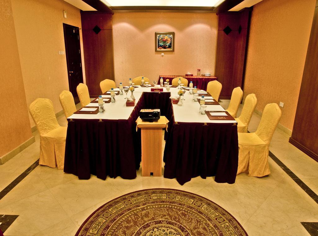 Hotel Safeer Continental Ekono By Leva
