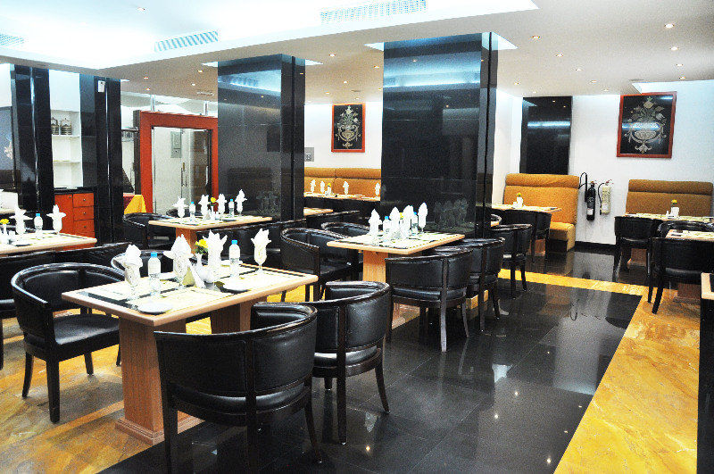 Hotel Safeer Continental Ekono By Leva