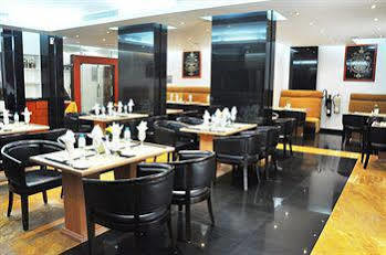 Safeer Continental Ekono By Leva 3* Muscat